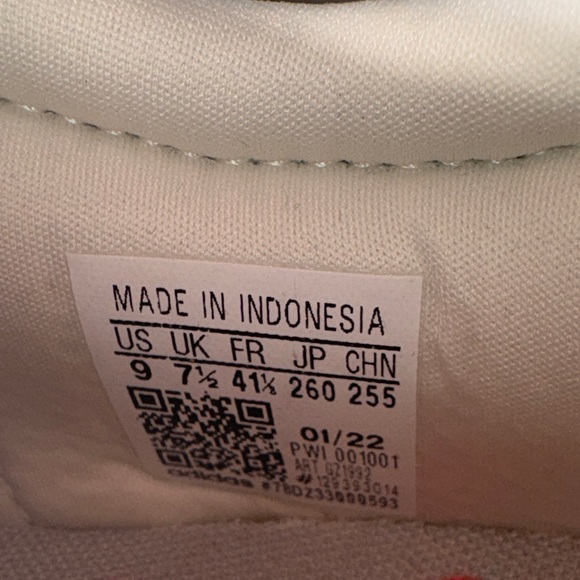 Women’s Adidas Racer TR21 'Off White Semi Turbo' - Picture 5 of 6